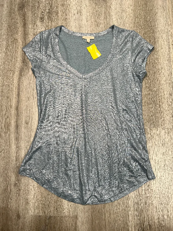 Top Short Sleeve By Bordeaux In Grey, Size: S